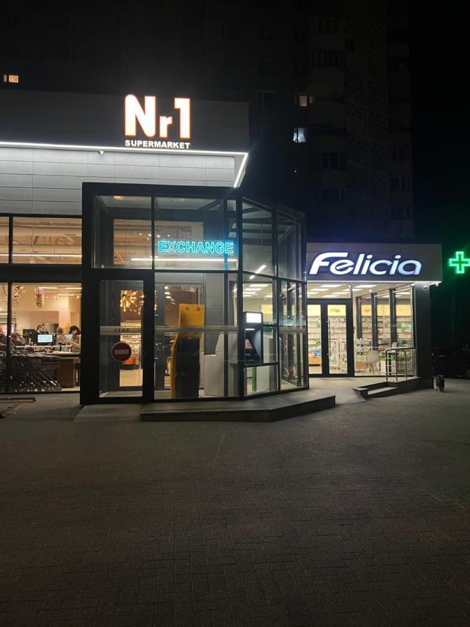 Hi-Tech Aparts Chisináu Exterior foto